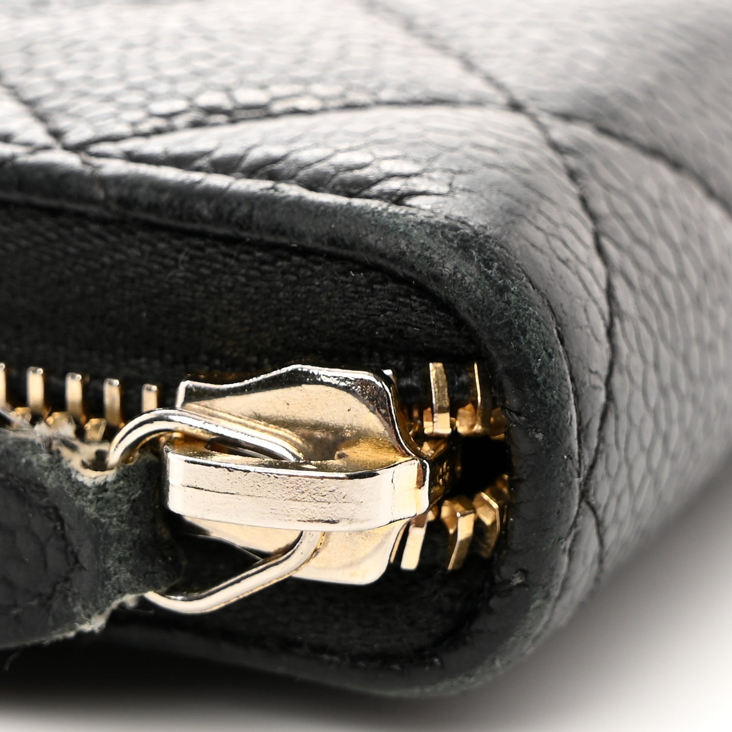Caviar Quilted Large Gusset Zip Around Wallet Black