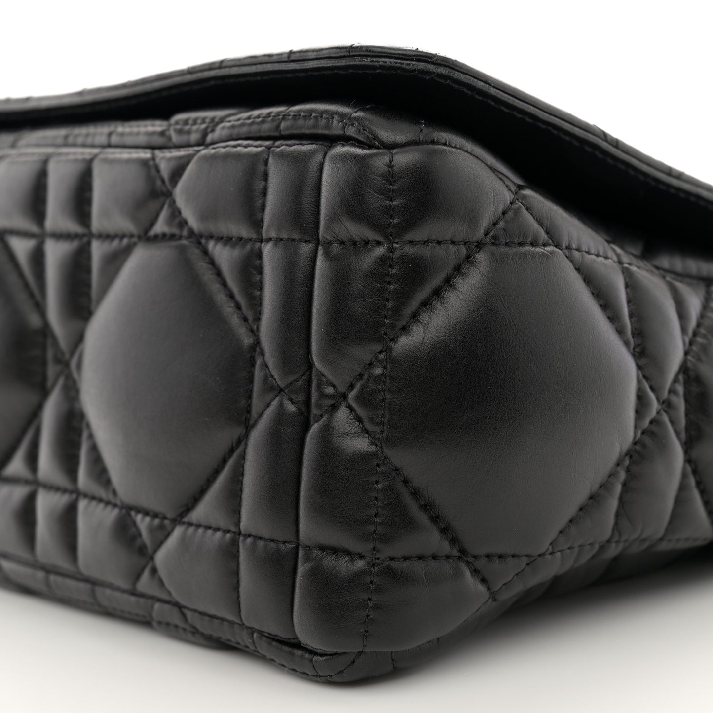 Calfskin Macrocannage Medium Caro Bag Black