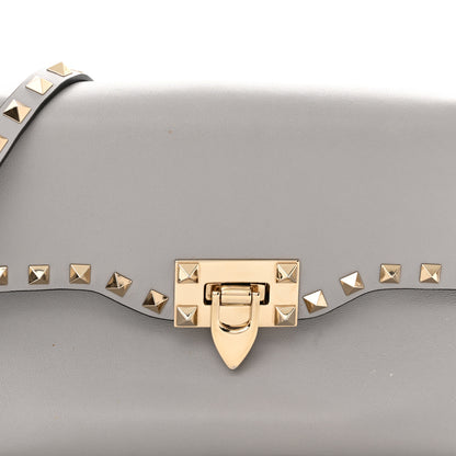 Valentino Garavani Pebbled Calfskin Medium Rockstud Flip Lock Crossbody Bag Pastel Grey 7 of 12