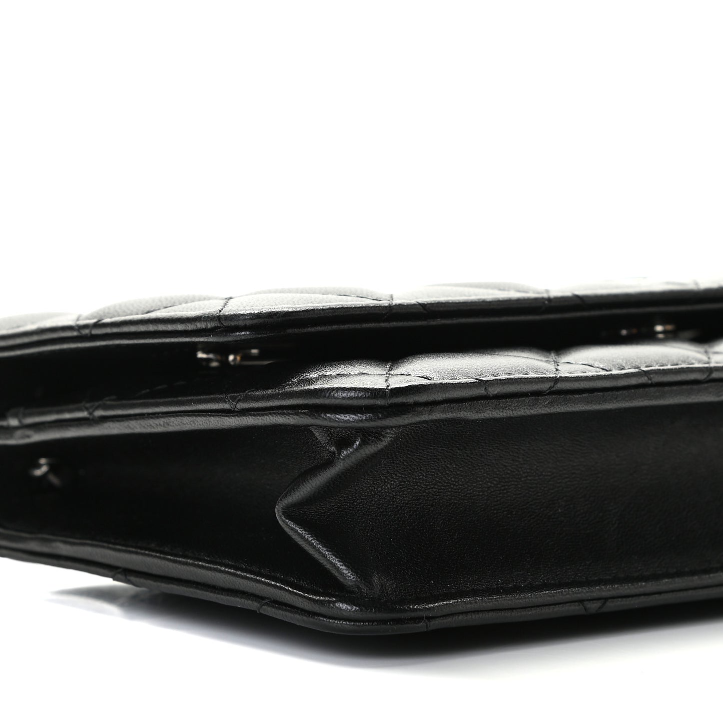 Lambskin Quilted Wallet On Chain WOC Black