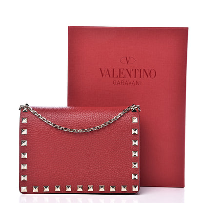 Valentino Garavani Pebbled Calfskin Rockstud Wallet on Chain Rosso Valentino 10 of 10
