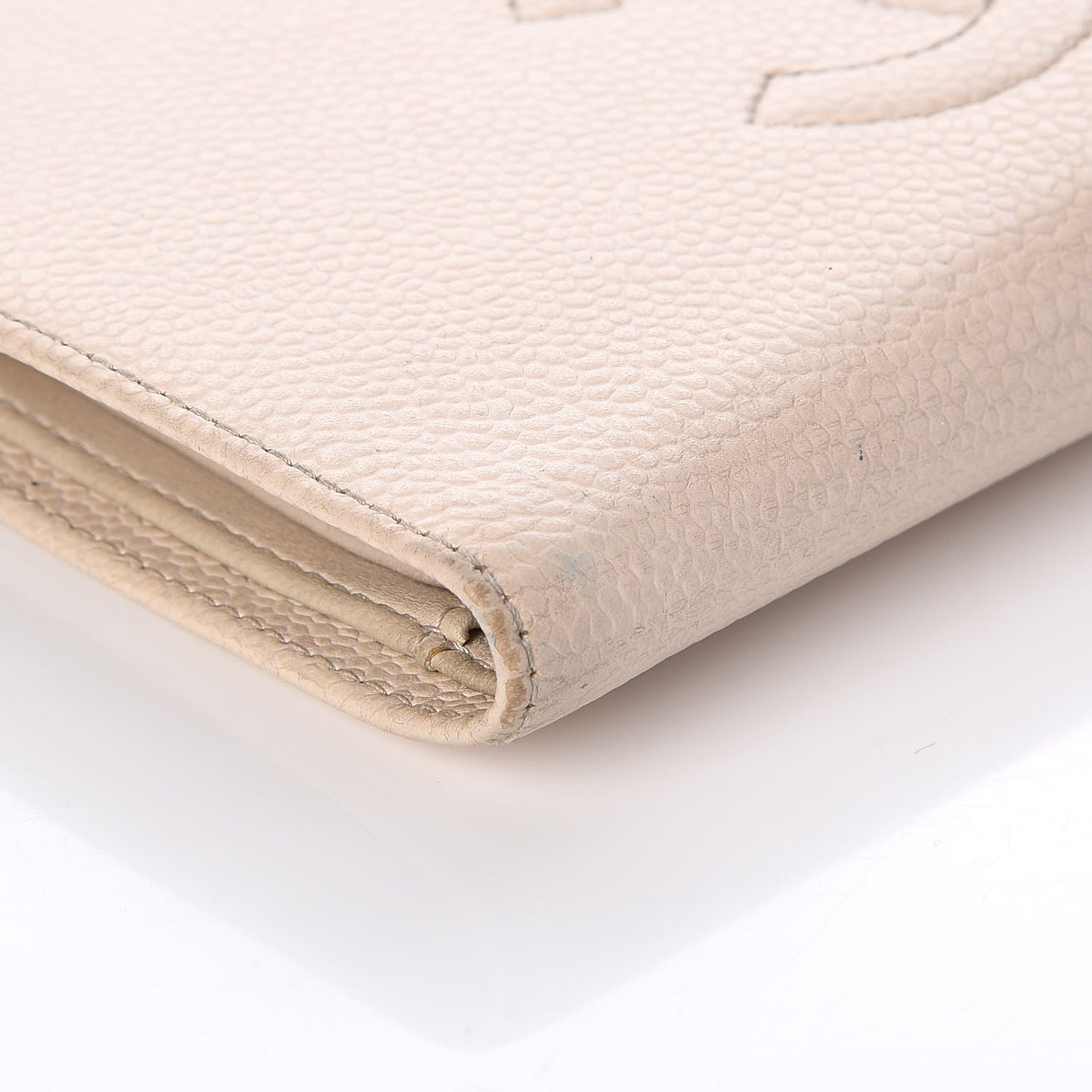Caviar Timeless CC French Wallet White
