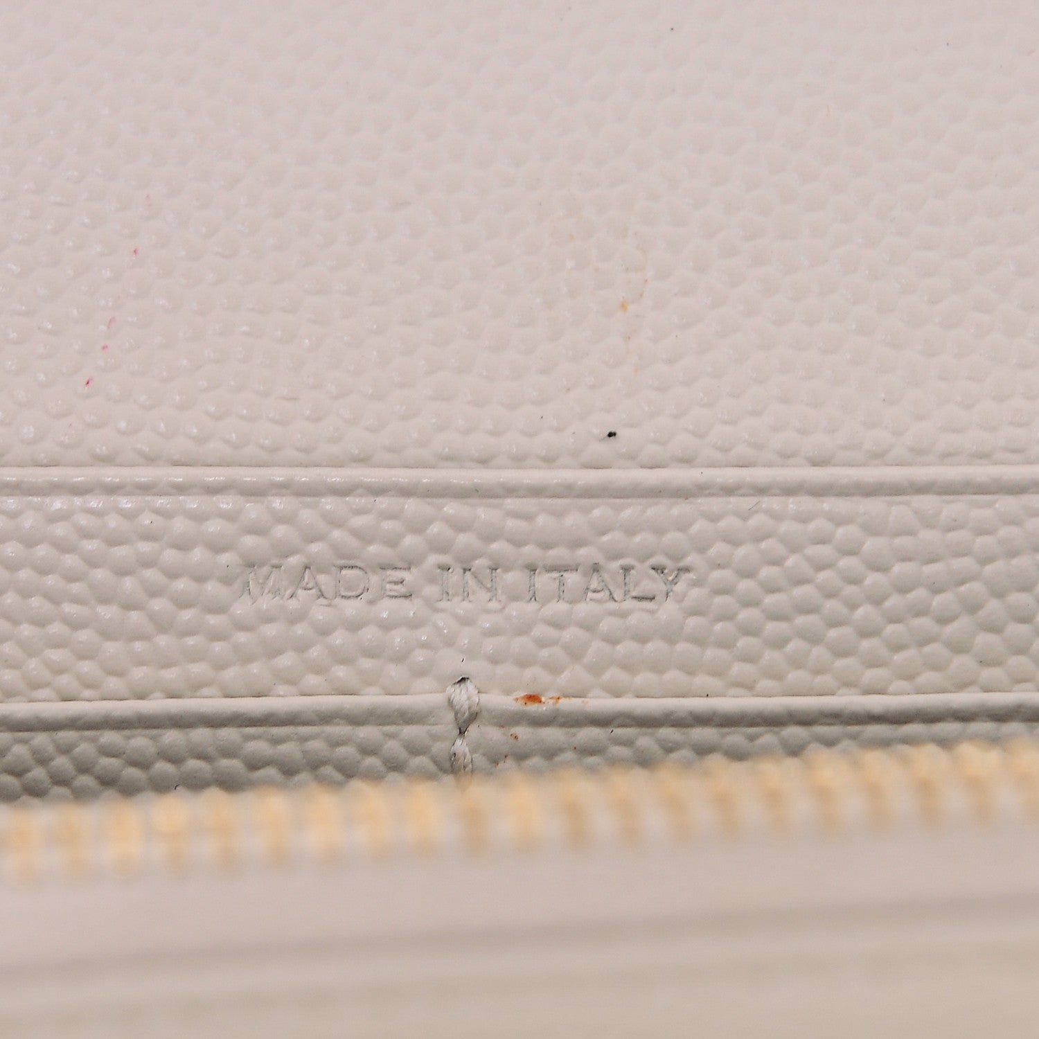 Saint Laurent Grain De Poudre Matelasse Chevron Monogram Chain Wallet Porcellana 7 of 7
