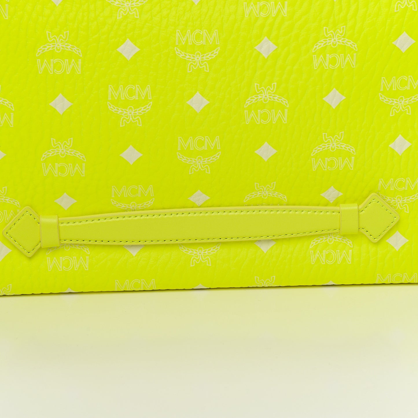 Visetos Shoulder Pouch Neon Yellow
