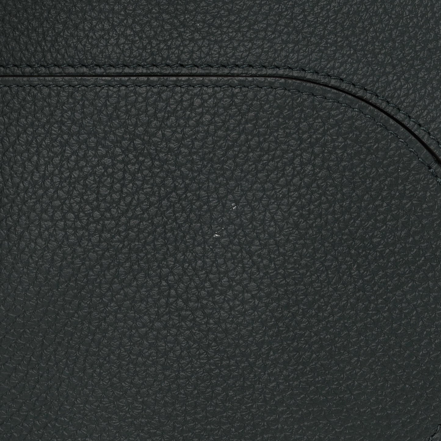 Taurillon Pin Daily Surpique Bucket