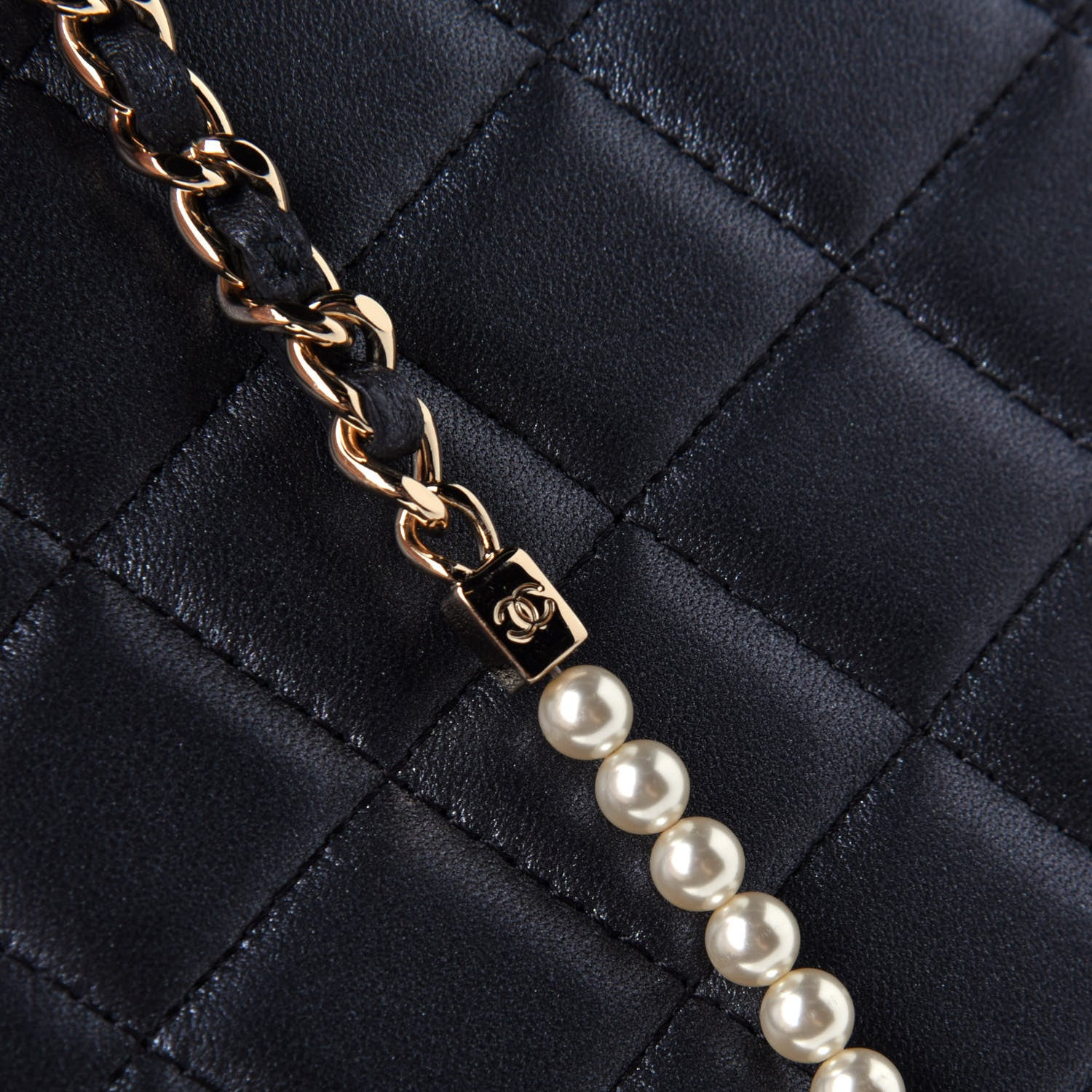 Chanel Iridescent Lambskin Quilted Pearl Wallet On Chain WOC Black 11 of 12
