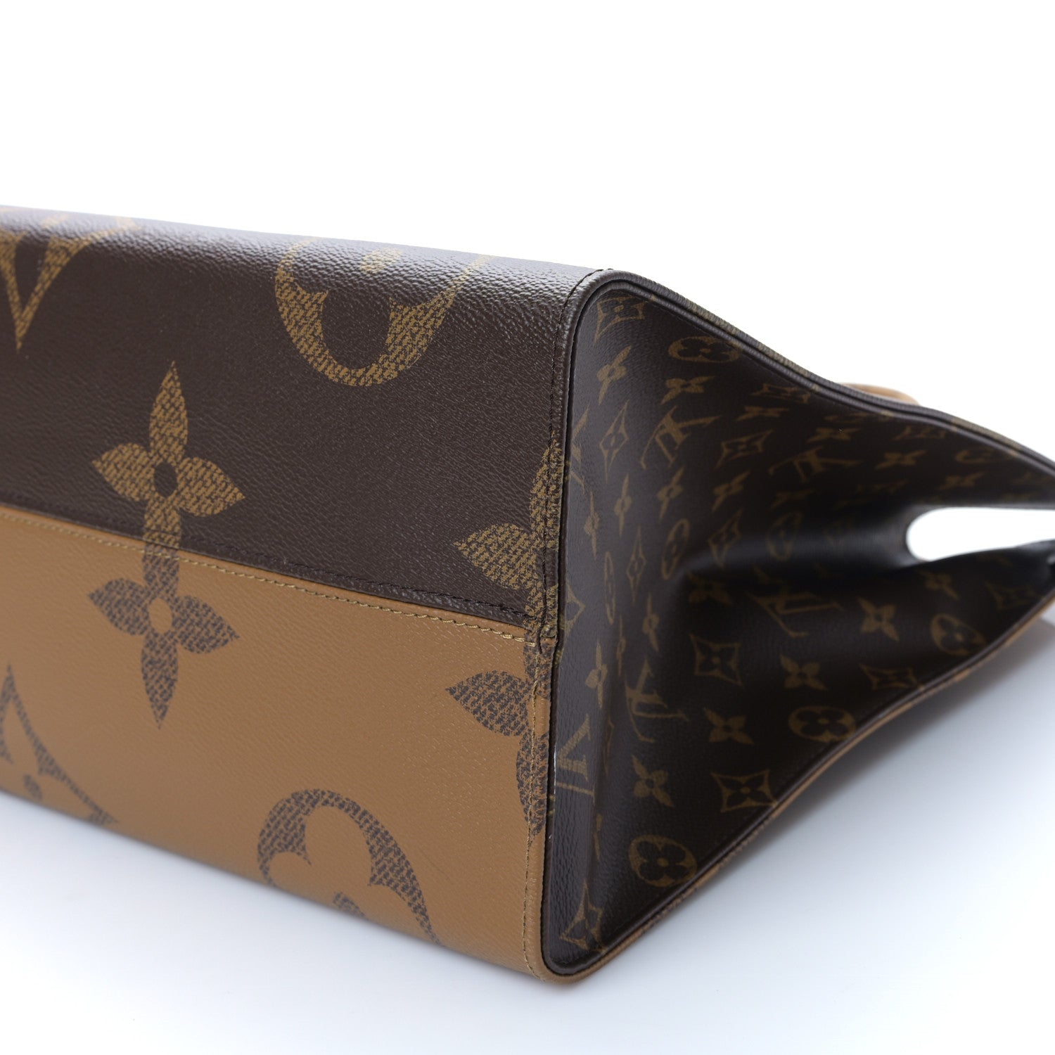 Louis Vuitton Reverse Monogram Giant Onthego GM 8 of 9