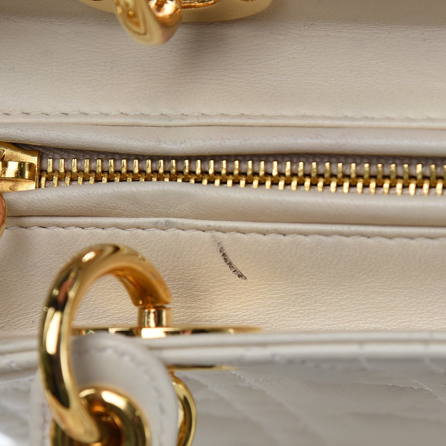 Lambskin Cannage Medium Lady Dior White