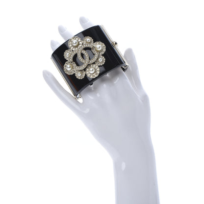 Chanel Resin Gripoix Pearl CC Cuff Black 2 of 5