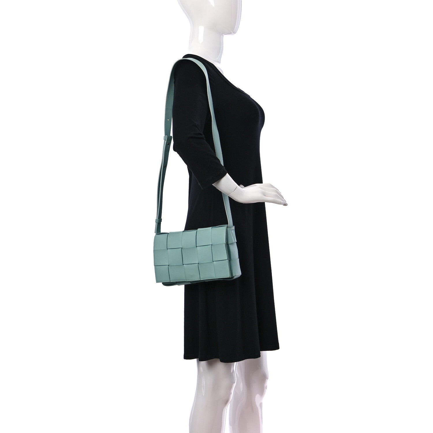 Bottega Veneta Nappa Maxi Intreccio Cassette Bag Linoleum 2 of 22