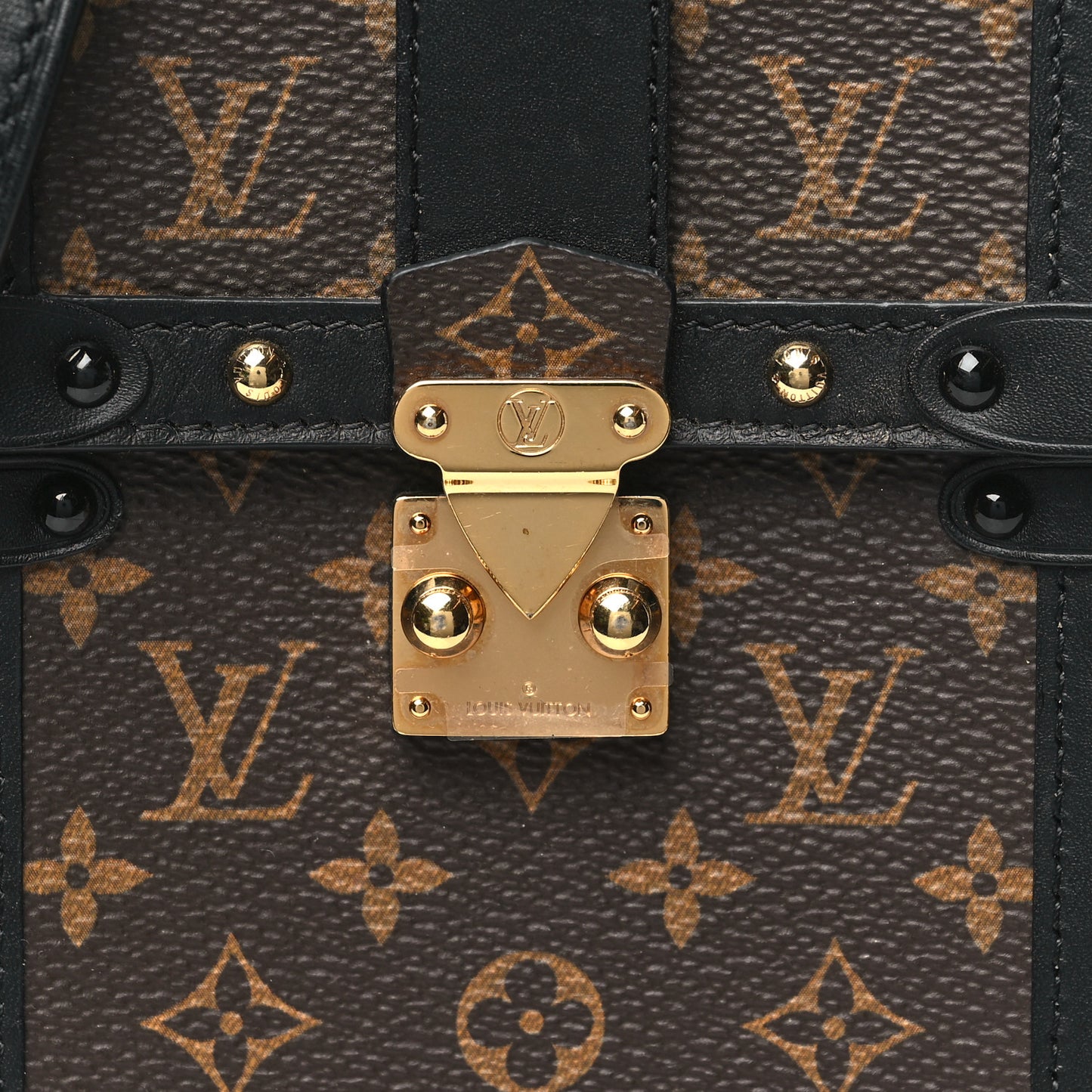 Monogram Pochette Trunk Verticale Black