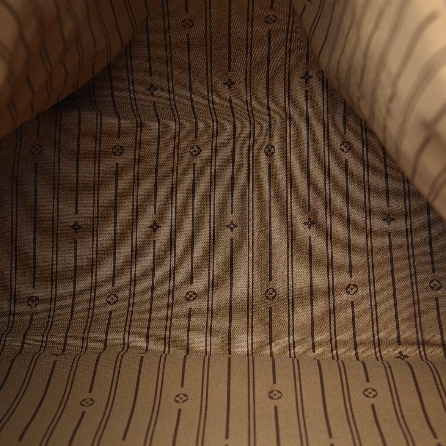 Louis Vuitton Monogram Delightful GM 7 of 10