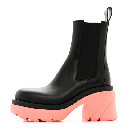Bottega Veneta Calfskin The Flash Chelsea Boots 38.5 Black Flamingo 1 of 8