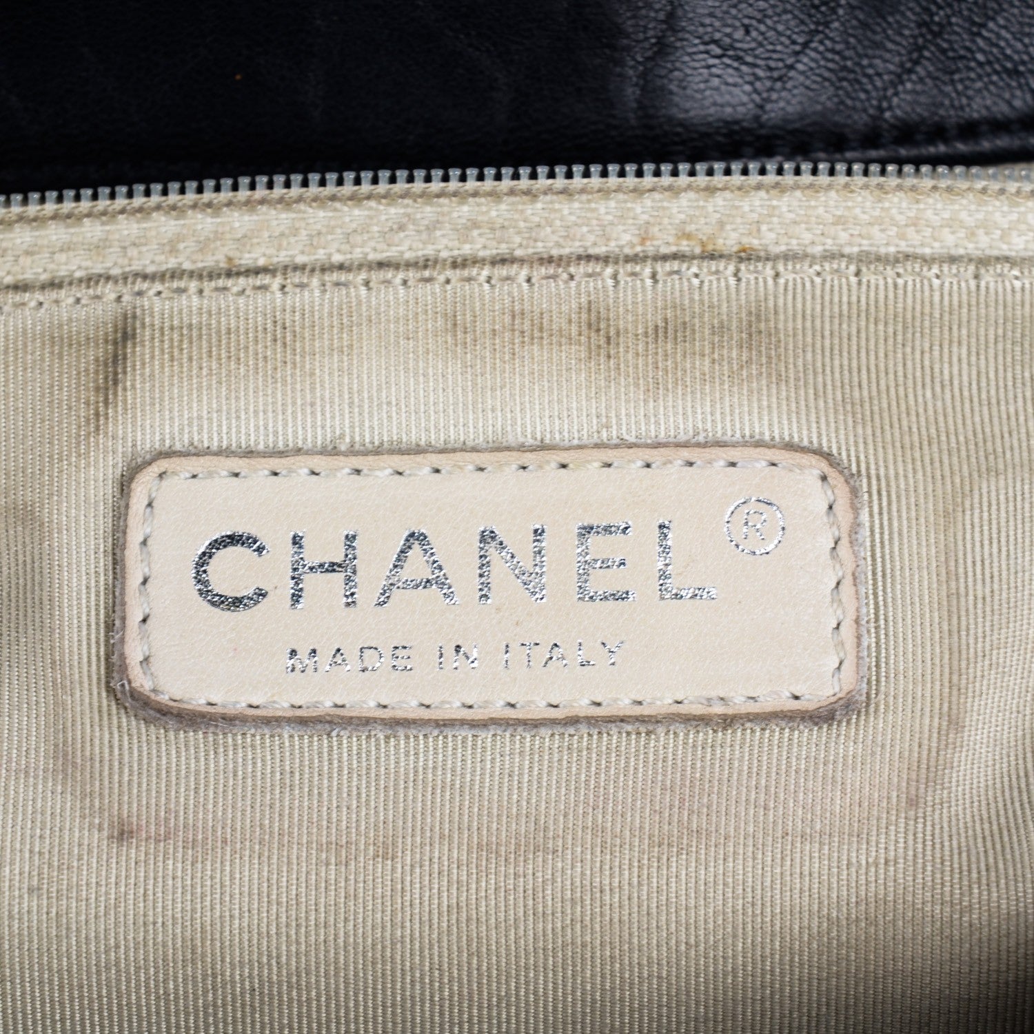 Chanel Washed Lambskin Quilted Maxi Chain Around Flap Black 5 of 7