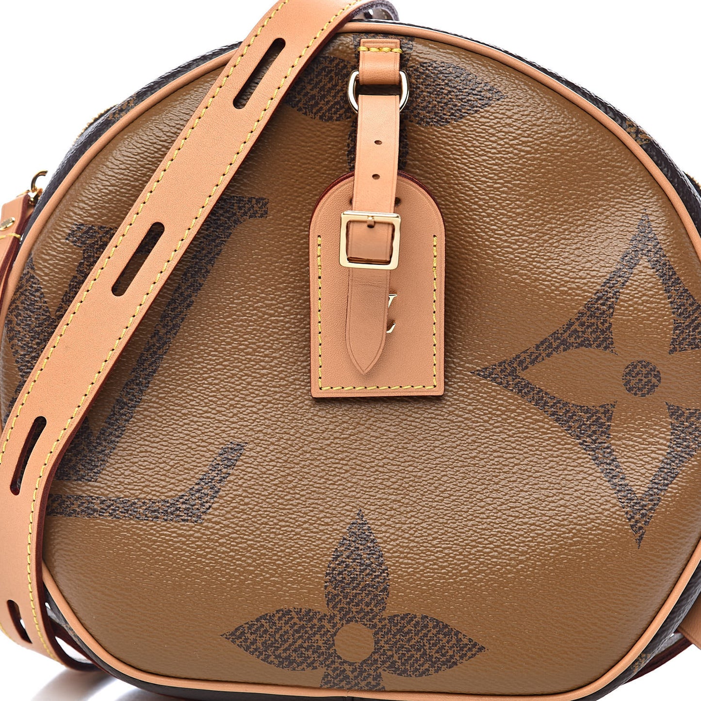 Reverse Monogram Giant Boite Chapeau Souple