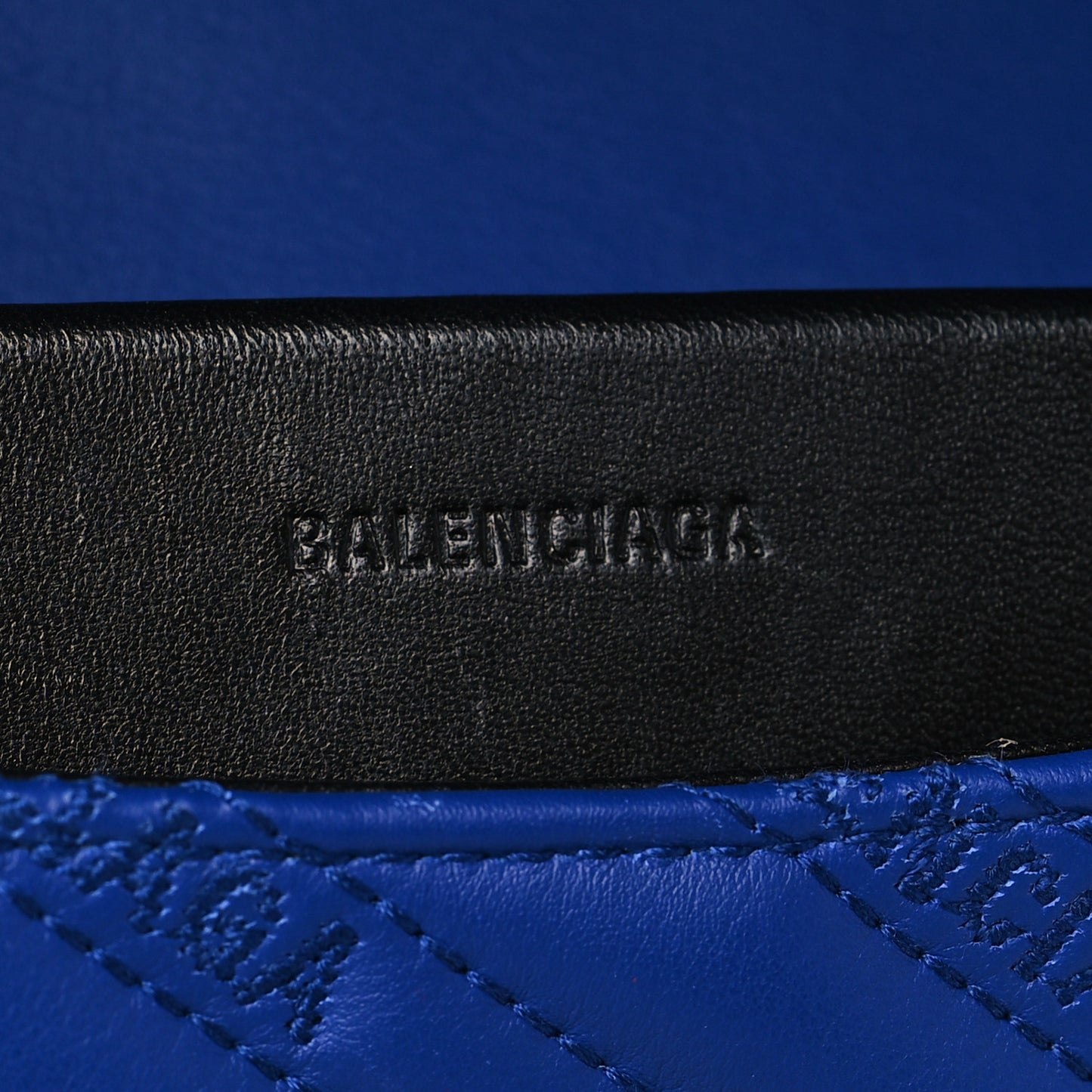 Calfskin Logo Matelasse M BB Round Shoulder Bag Royal Bleu