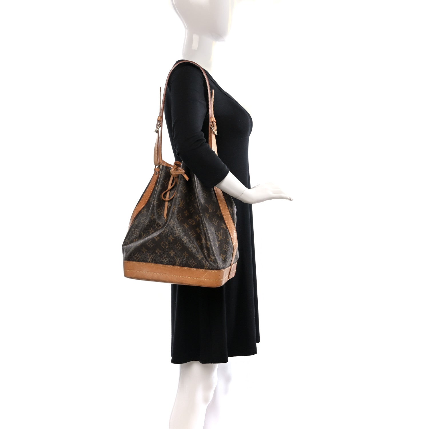 Louis Vuitton Monogram Noe 2 of 11