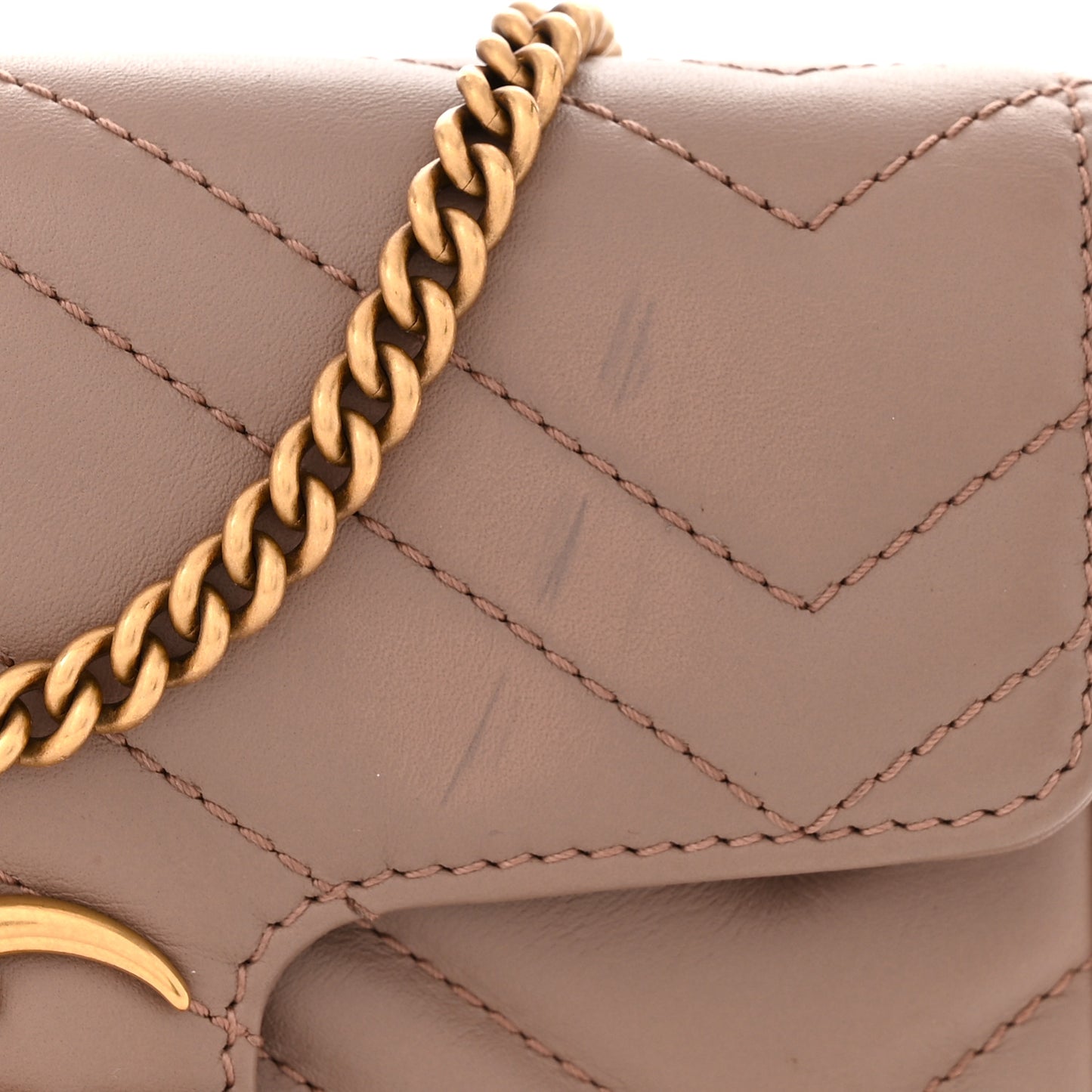 Calfskin Matelasse Super Mini GG Marmont Shoulder Bag Porcelain Rose