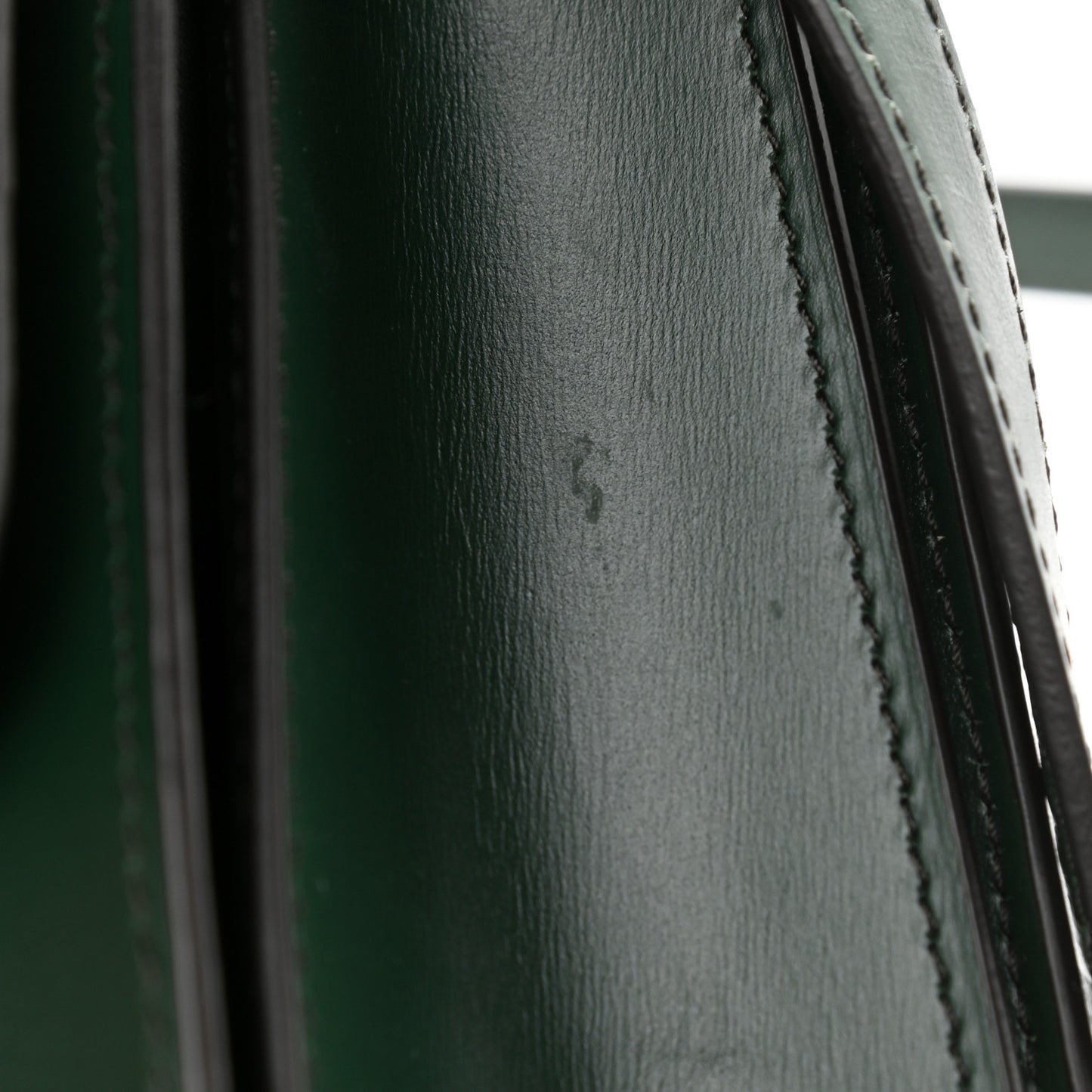 Box Calfskin Medium Classic Box Flap Bag Amazone