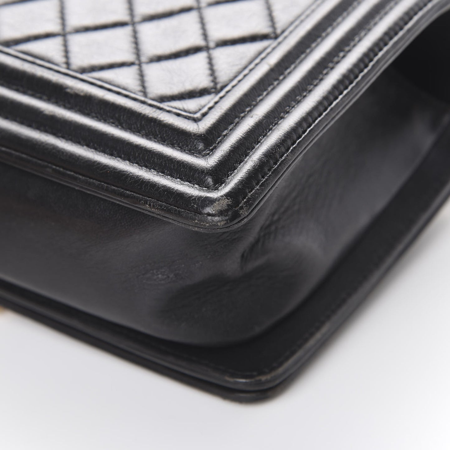Calfskin Quilted Medium Boy Flap Black