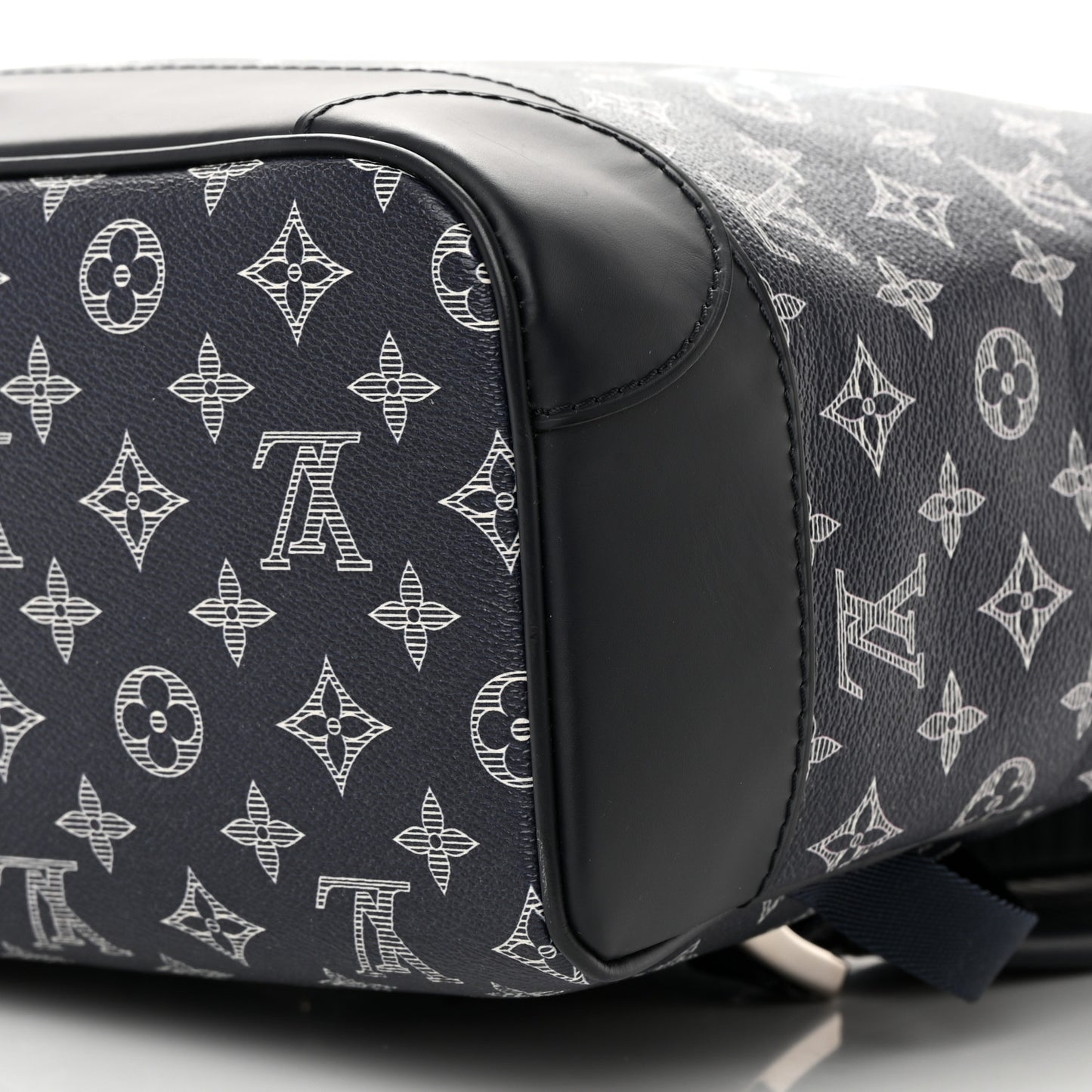 Savane Monogram Elephant Chapman Steamer Backpack Encre