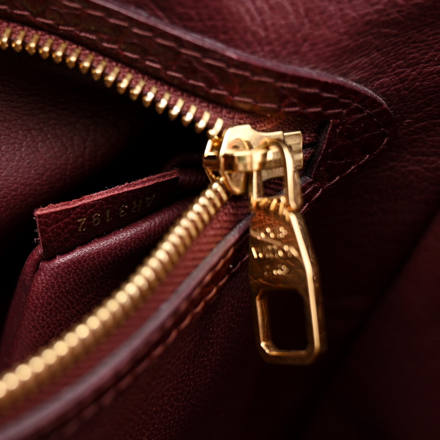 Louis Vuitton Ostrich Lizard Majestueux Tote MM Bordeaux 7 of 13