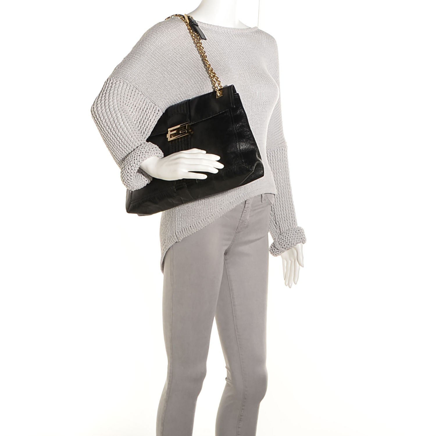 Fendi Vitello Acqua Maxi Baguette Shoulder Bag Black 2 of 10