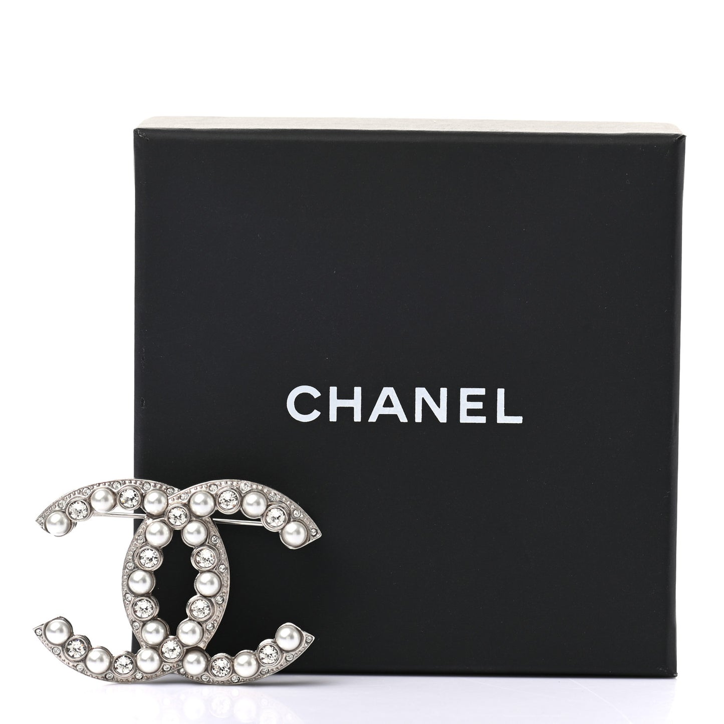 Pearl Crystal CC Brooch Silver