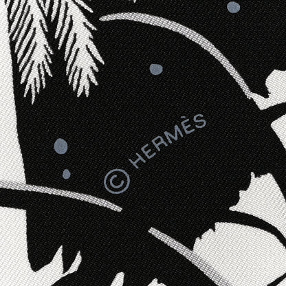 Hermes Silk Tyger Tyger Scarf 90 Noir Blanc Gris 4 of 5
