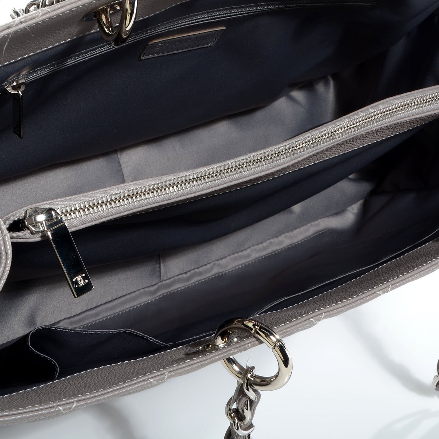 Caviar XL Grand Shopping Tote GST Grey