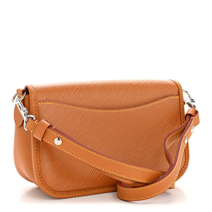 Louis Vuitton Epi Buci Crossbody Gold Honey 3 of 11