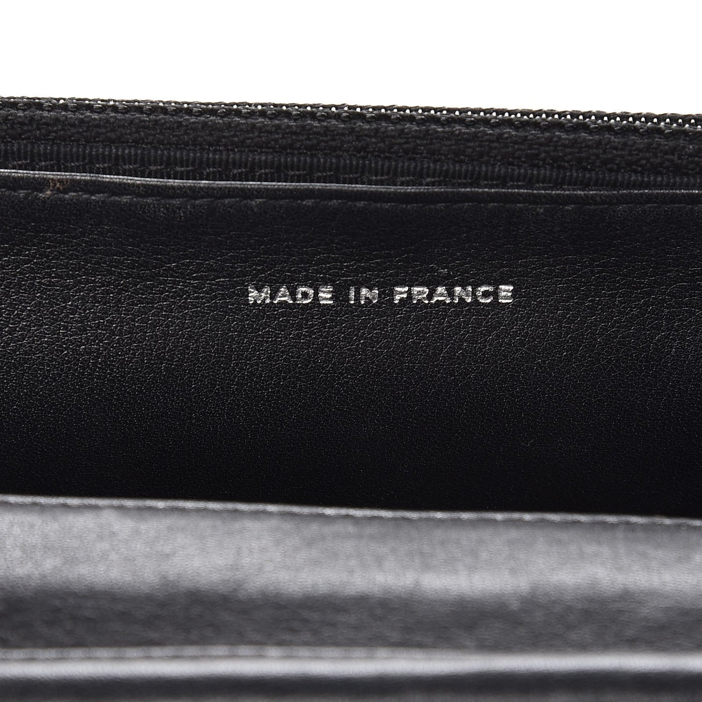 Patent Quilted Wallet On Chain WOC Black