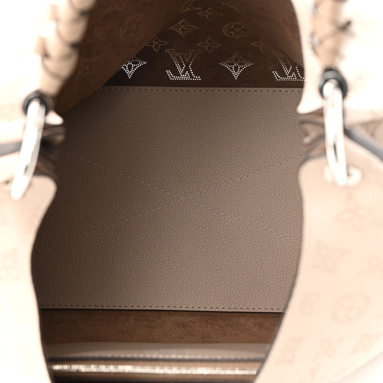 Louis Vuitton Mahina Carmel Hobo Galet 5 of 10