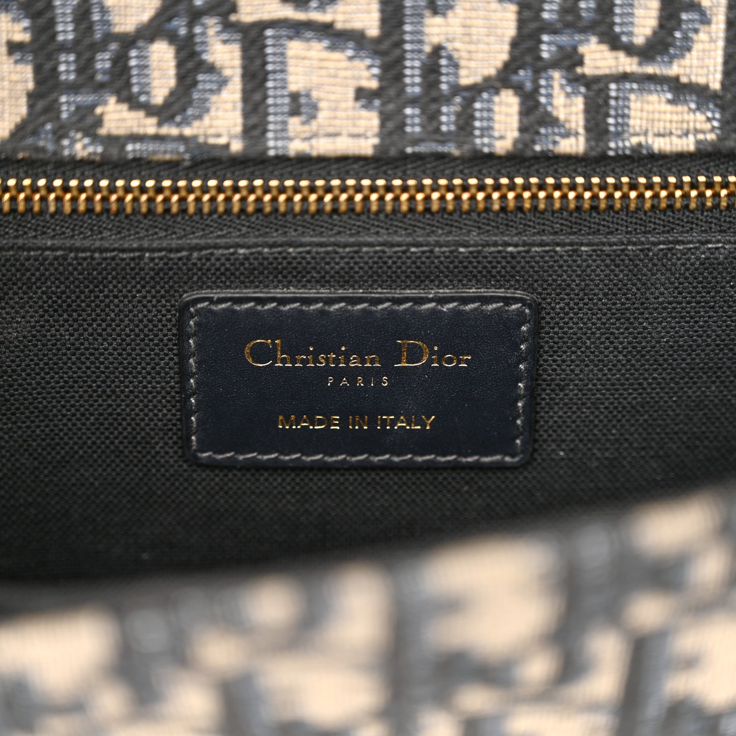 Oblique 30 Montaigne Flap Bag Blue