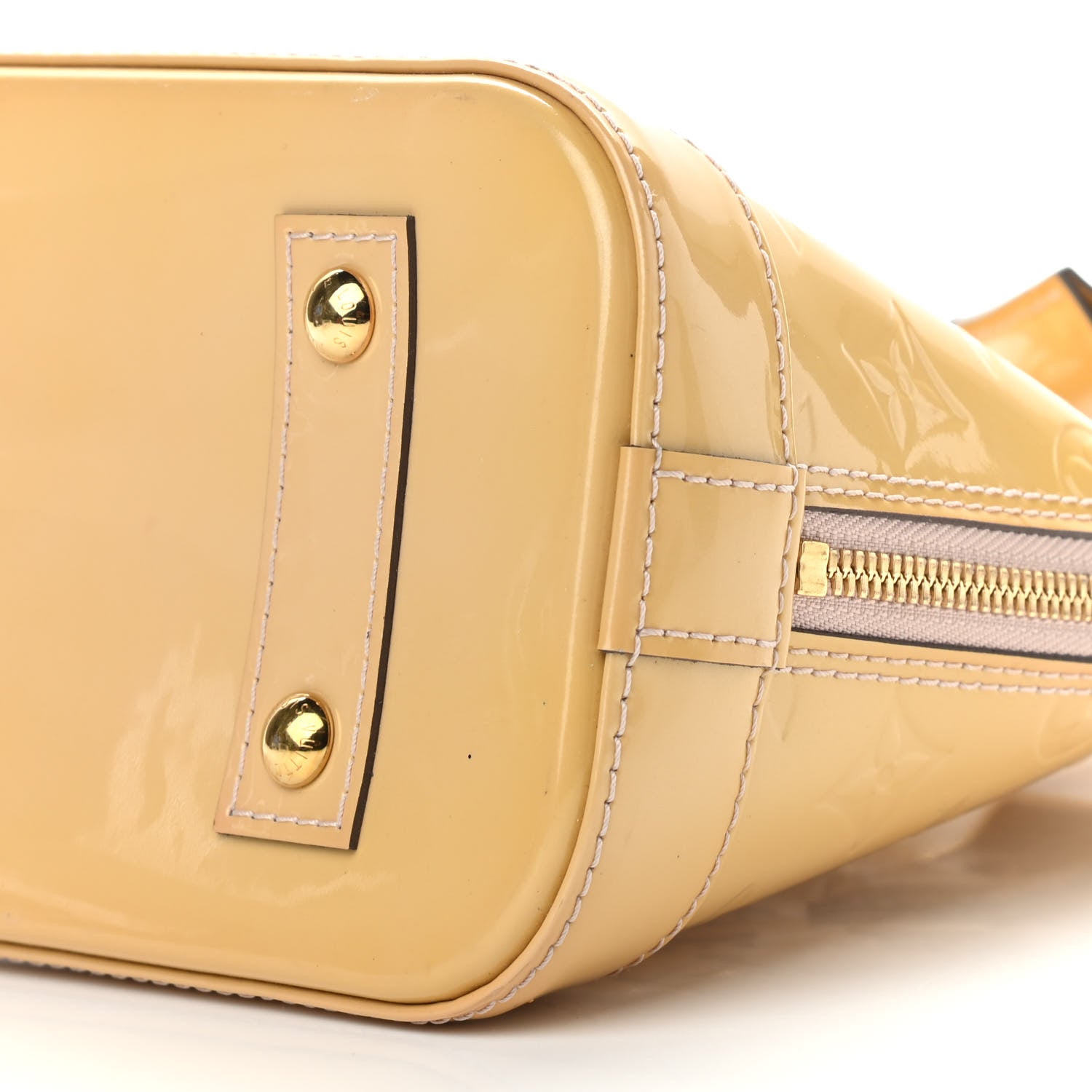 Louis Vuitton Vernis Alma BB Dune 8 of 9