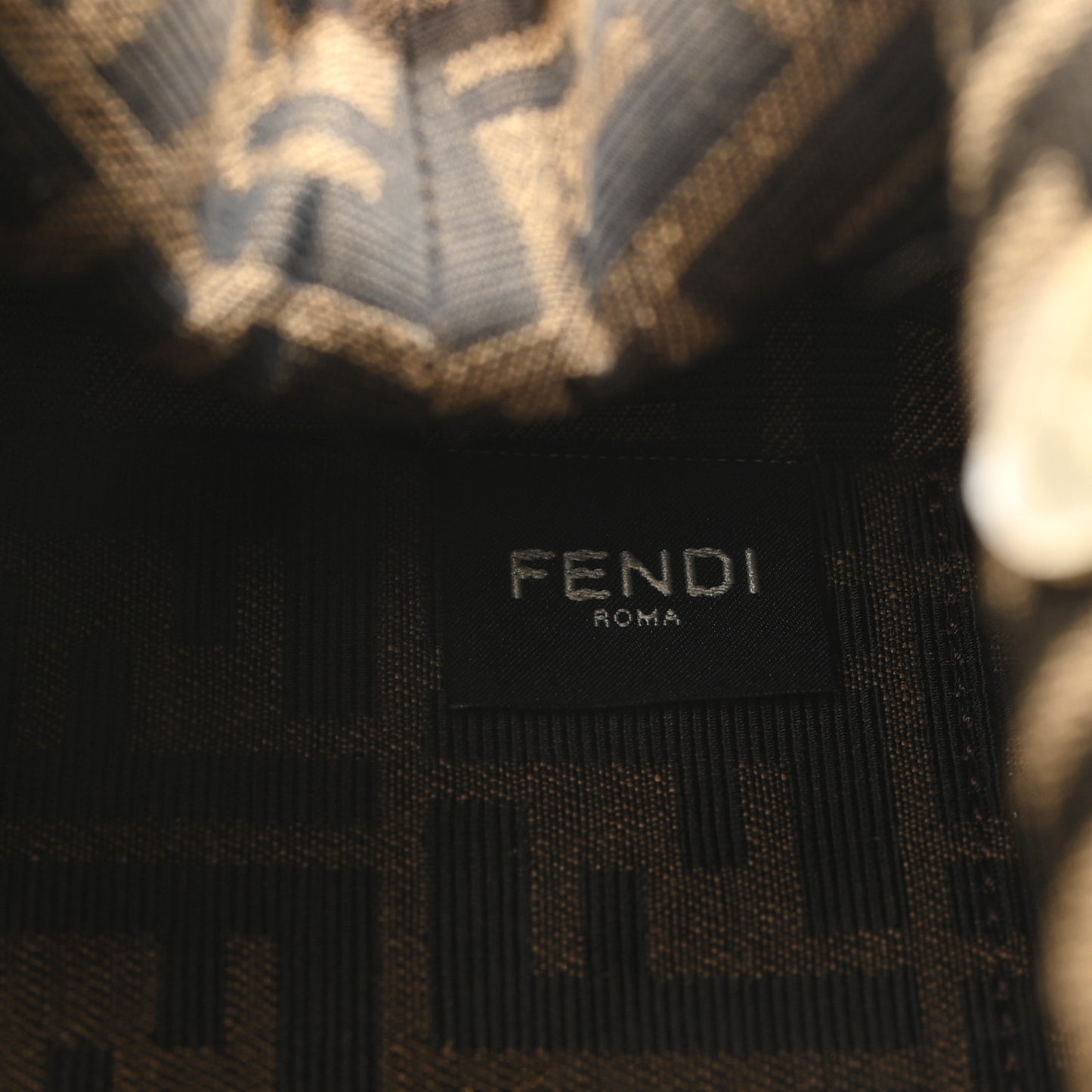 Shiny Nappa Midi Fendi First Ciclamino Pilar