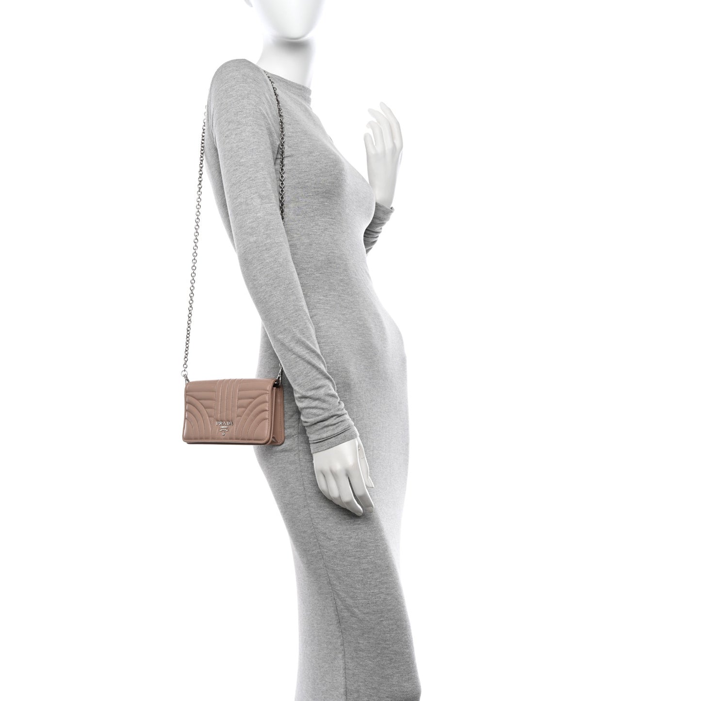 Soft Calfskin Impunture Diagramme Chain Wallet Cipria