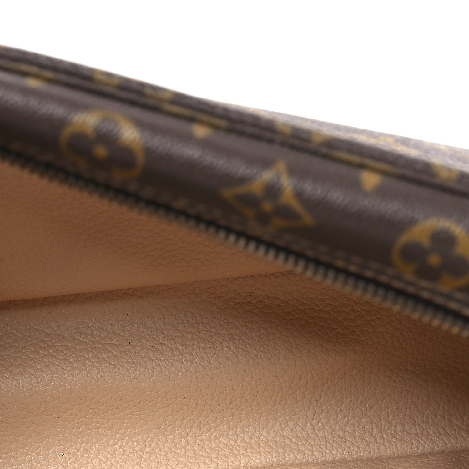 Louis Vuitton Monogram Trousse Toilette 28 5 of 13