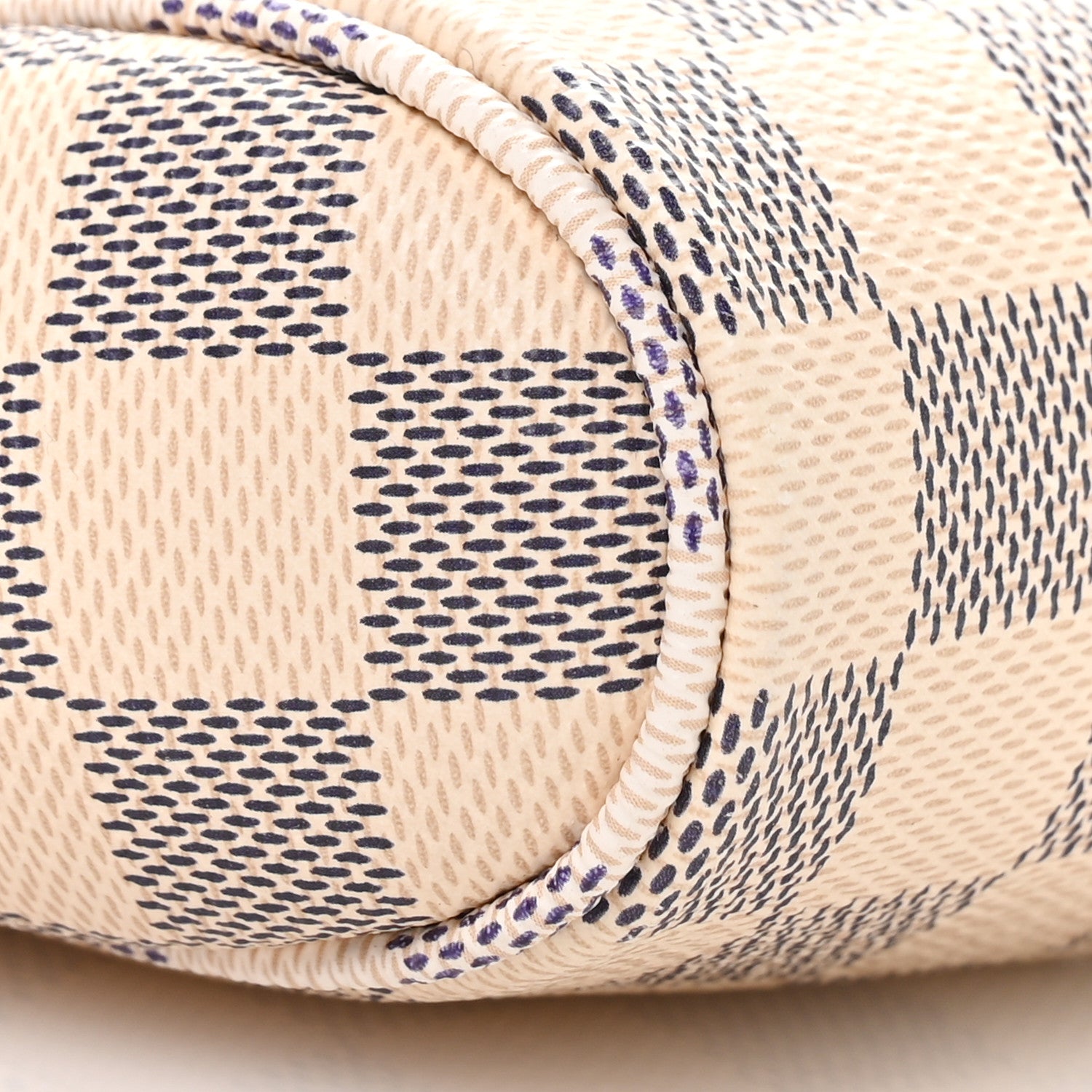 Louis Vuitton Damier Azur Favorite MM 9 of 10