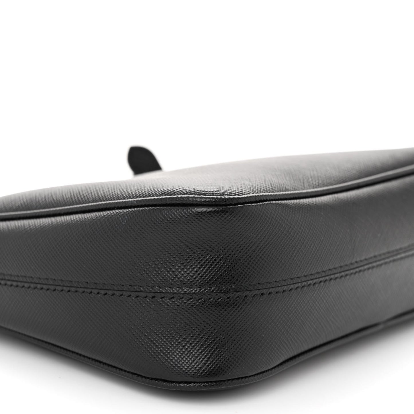 Saffiano Lux Re-Edition 2005 Shoulder Bag Black