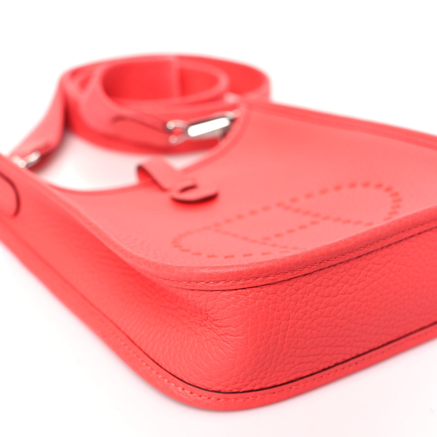 Taurillon Clemence Evelyne TPM Rouge Pivoine