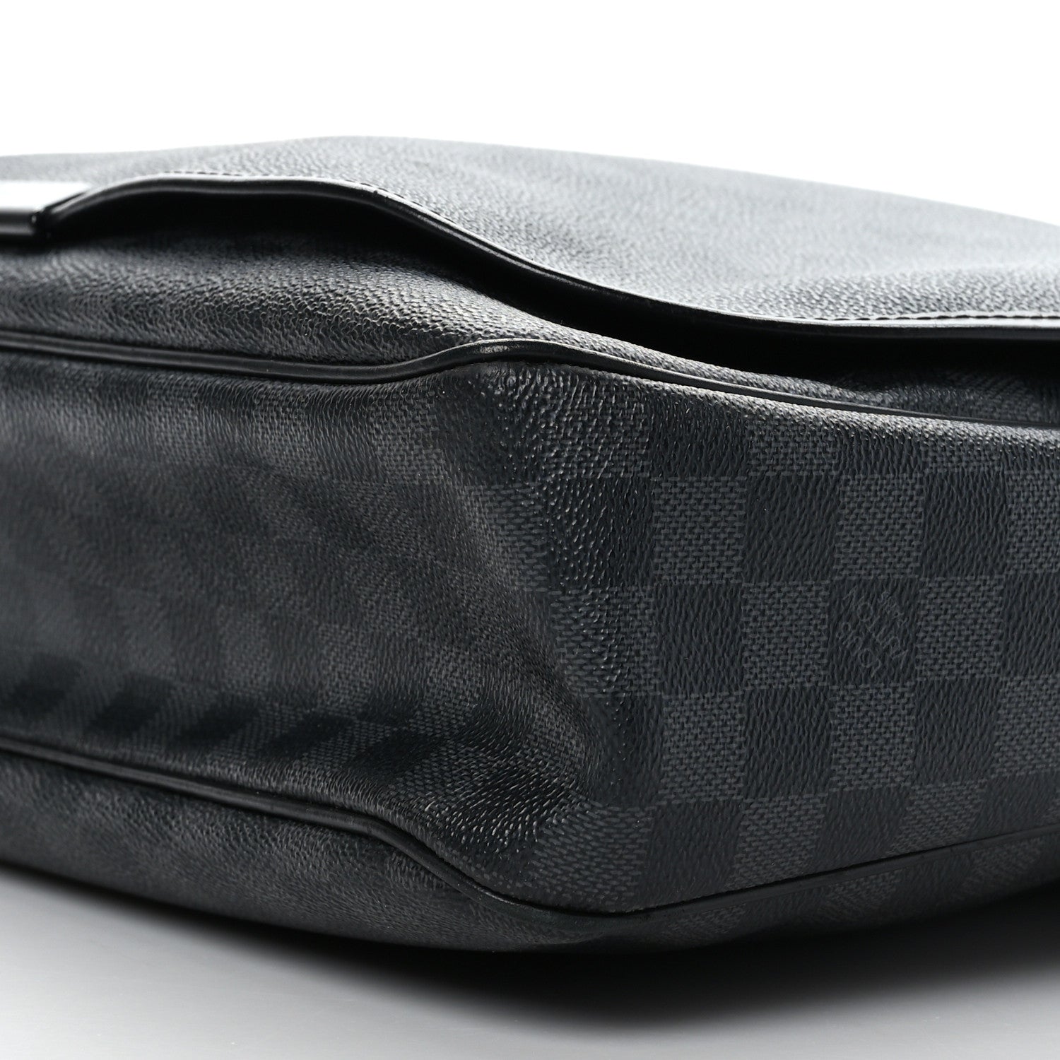 Louis Vuitton Damier Graphite Daniel MM 8 of 10
