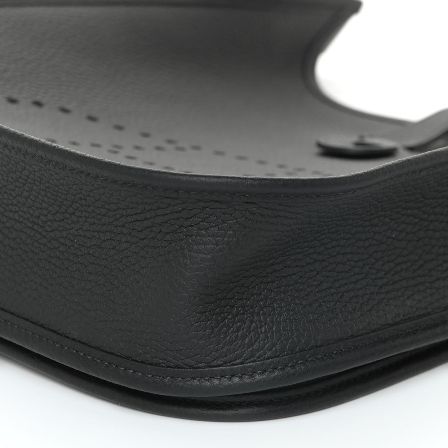 Taurillon Clemence Evelyne III PM Black