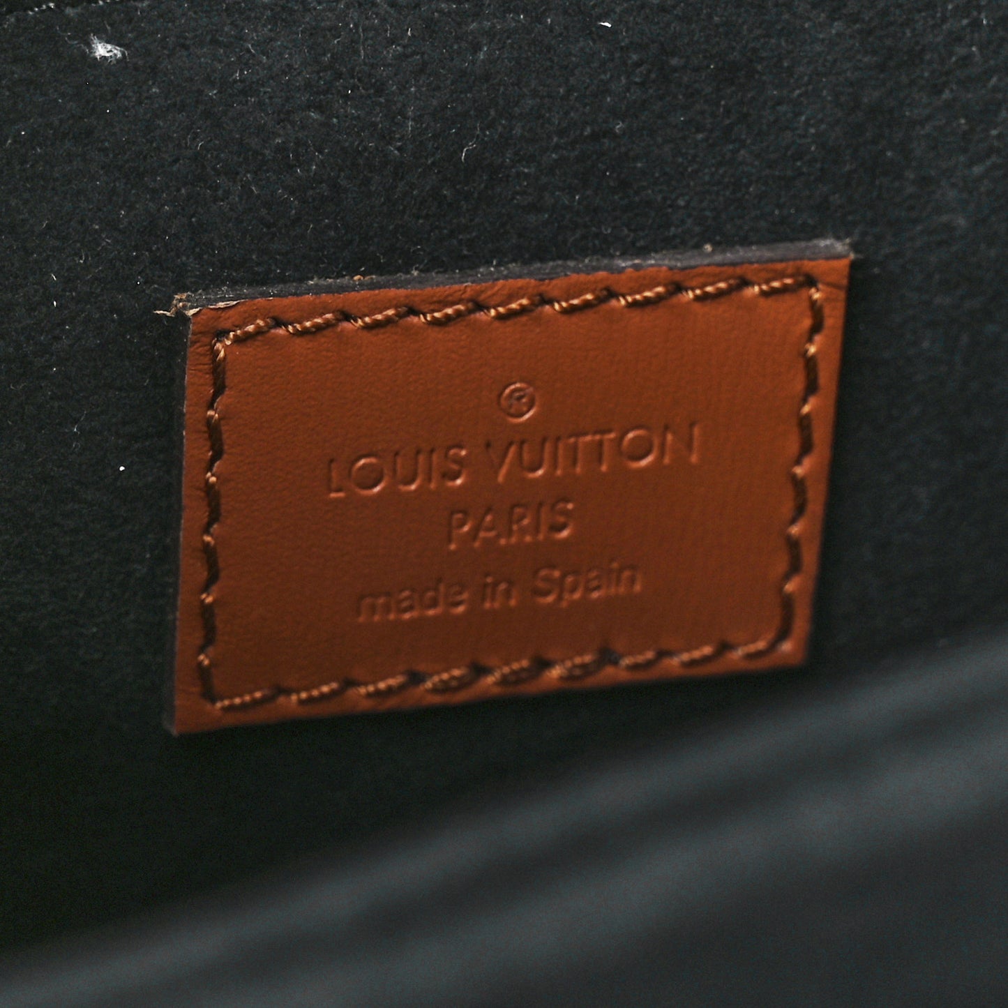 Reverse Monogram Dauphine MM