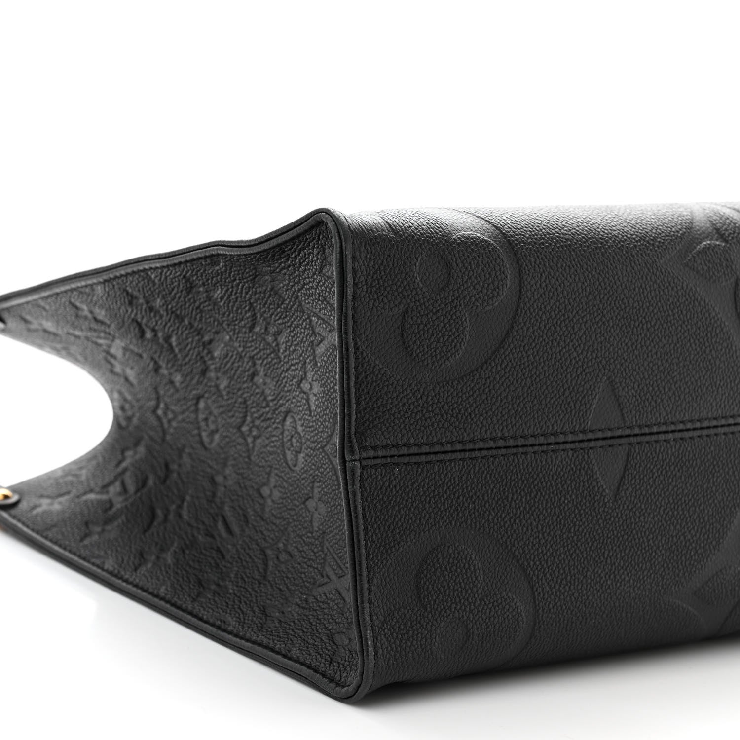 Louis Vuitton Empreinte Monogram Giant OnTheGo MM Black 8 of 9