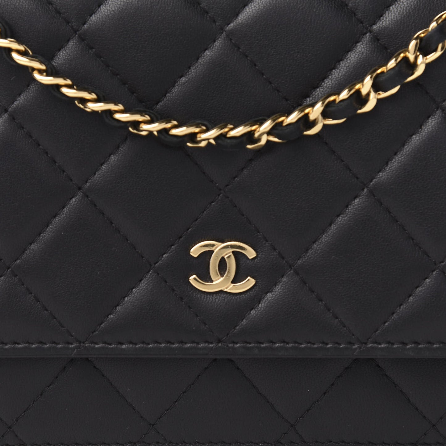 Lambskin Quilted Wallet On Chain WOC Black
