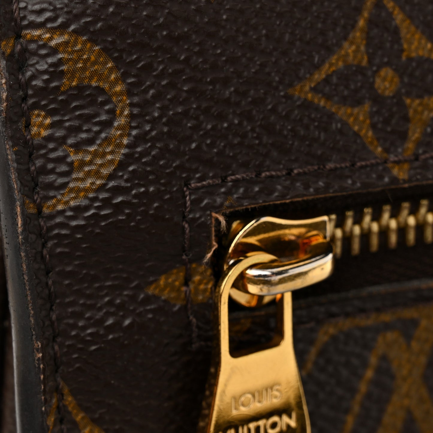 Monogram Pochette Metis