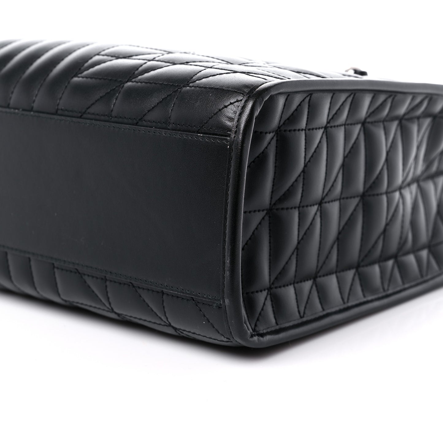 Calfskin Matelasse Aria Medium GG Marmont Shoulder Tote Black