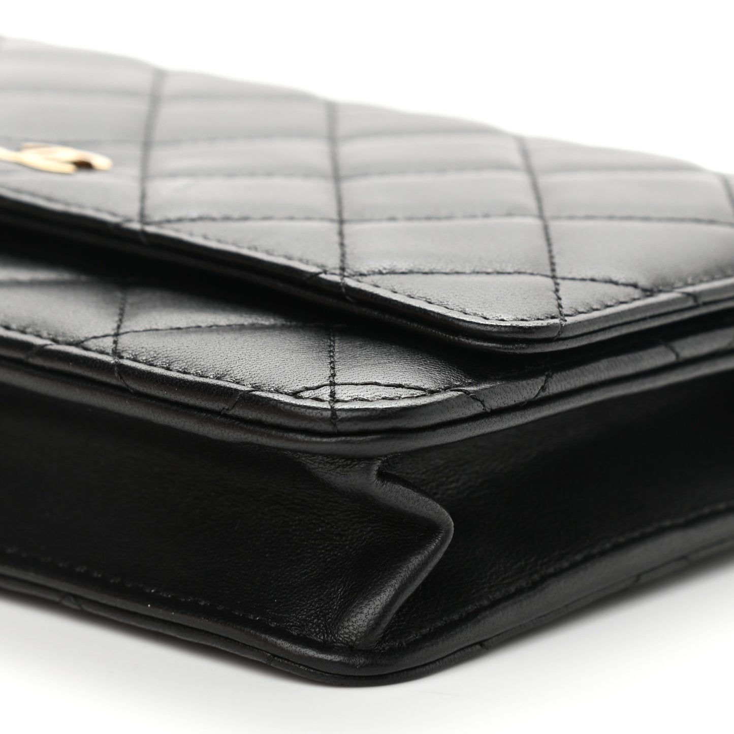 Lambskin Quilted Wallet On Chain WOC Black