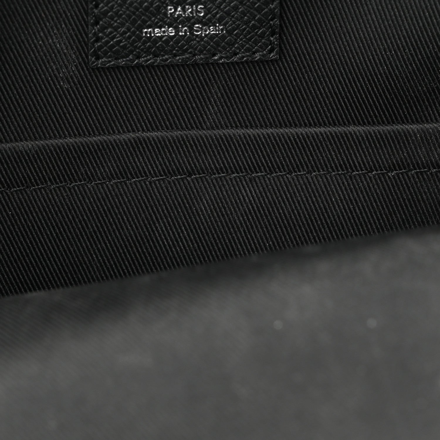Louis Vuitton Taigarama Outdoor Slingbag Black 10 of 10